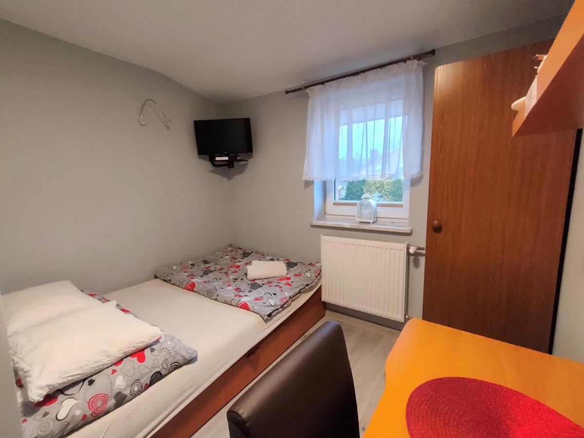 Stajnia Pod Debem Panzió Starachowice Kültér fotó